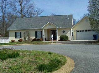 6701 Dixieland Dr, Hixson, TN 37343