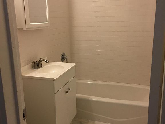 3rd image of 1100 Warburton Ave APT 6K