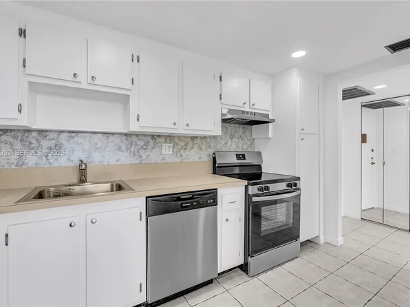 2781 Taft St APT 303, Hollywood, FL 33020