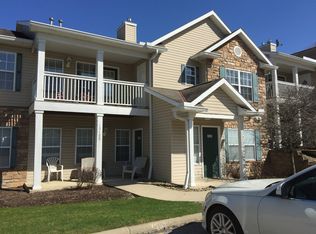 15120 Lenox Dr #420, Strongsville, OH 44136