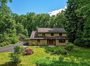 43 Aubinwood Rd, Amherst, MA 01002