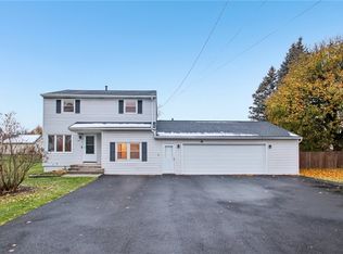 137 Rahway Rd, Rochester, NY 14606