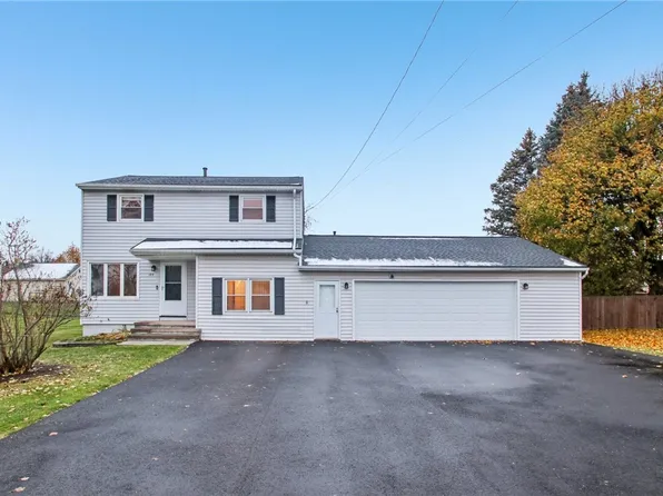 137 Rahway Rd, Rochester, NY 14606