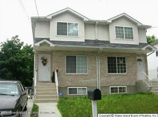 29 South Ave, Staten Island, NY 10303