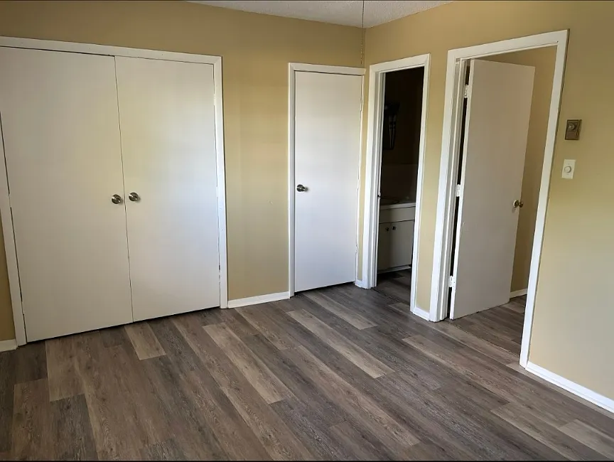2711 Woodrow Dr — Photo 4