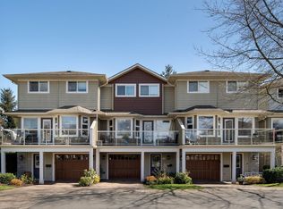 531 Heatherdale Ln, Saanich, BC