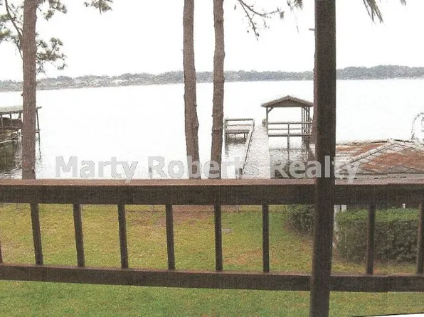 747 Sunrise Dr, Eustis, FL 32726
