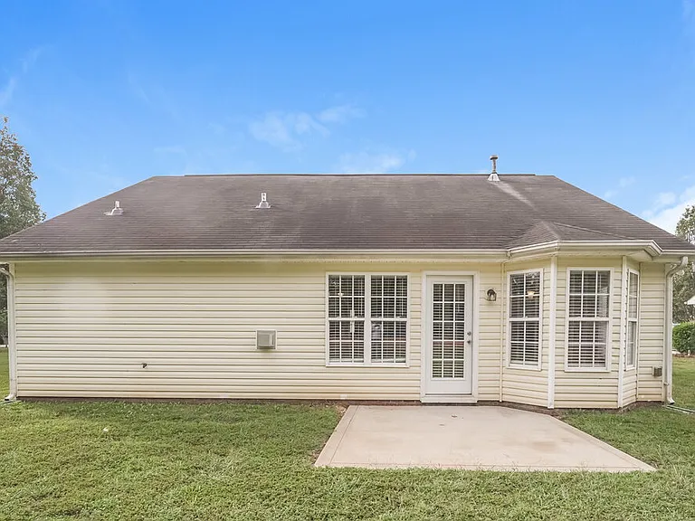 1038 Counselors Dr — Photo 16