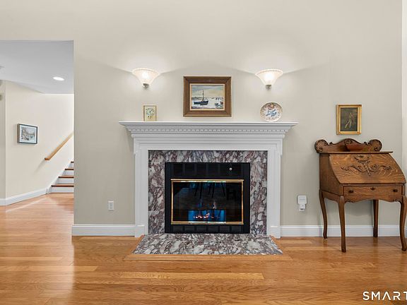 5th image of 690 Forest Road #722