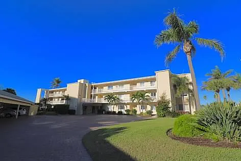 4805 Gulf Of Mexico Dr #102