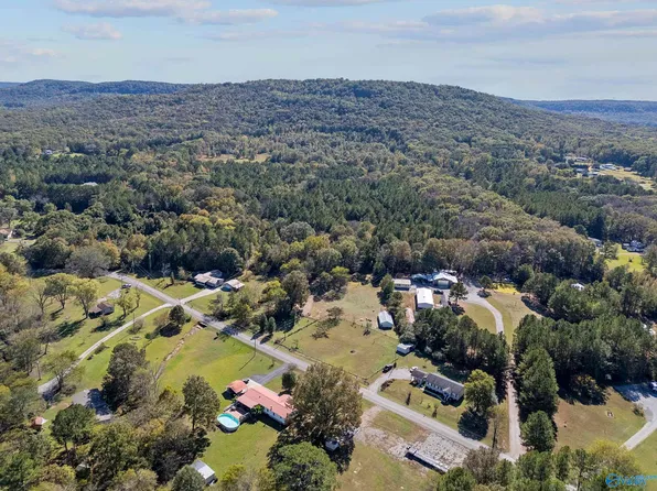 335 S Old Six Mile Rd, Somerville, AL 35670