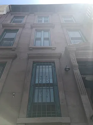 Rented by Gazal International Brokerage Group | media 8