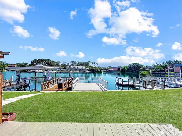 599 Westwinds Dr #9, Palm Harbor, FL 34683