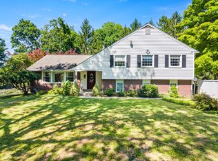 416 Yorkshire Rd, Bryn Mawr, PA 19010