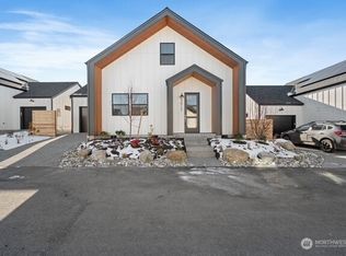 3910 Crosswinds Ct, Anacortes, WA