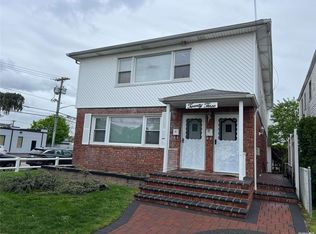 23 S Grove St #A2, Valley Stream, NY 11580