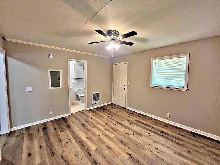 3900 Rucker Cir SW — Photo 15