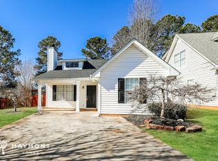 1394 N Hampton Dr, Hampton, GA 30228