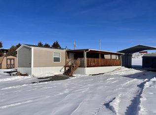 29 Cactus Hills Ct, Lewellen, NE 69147