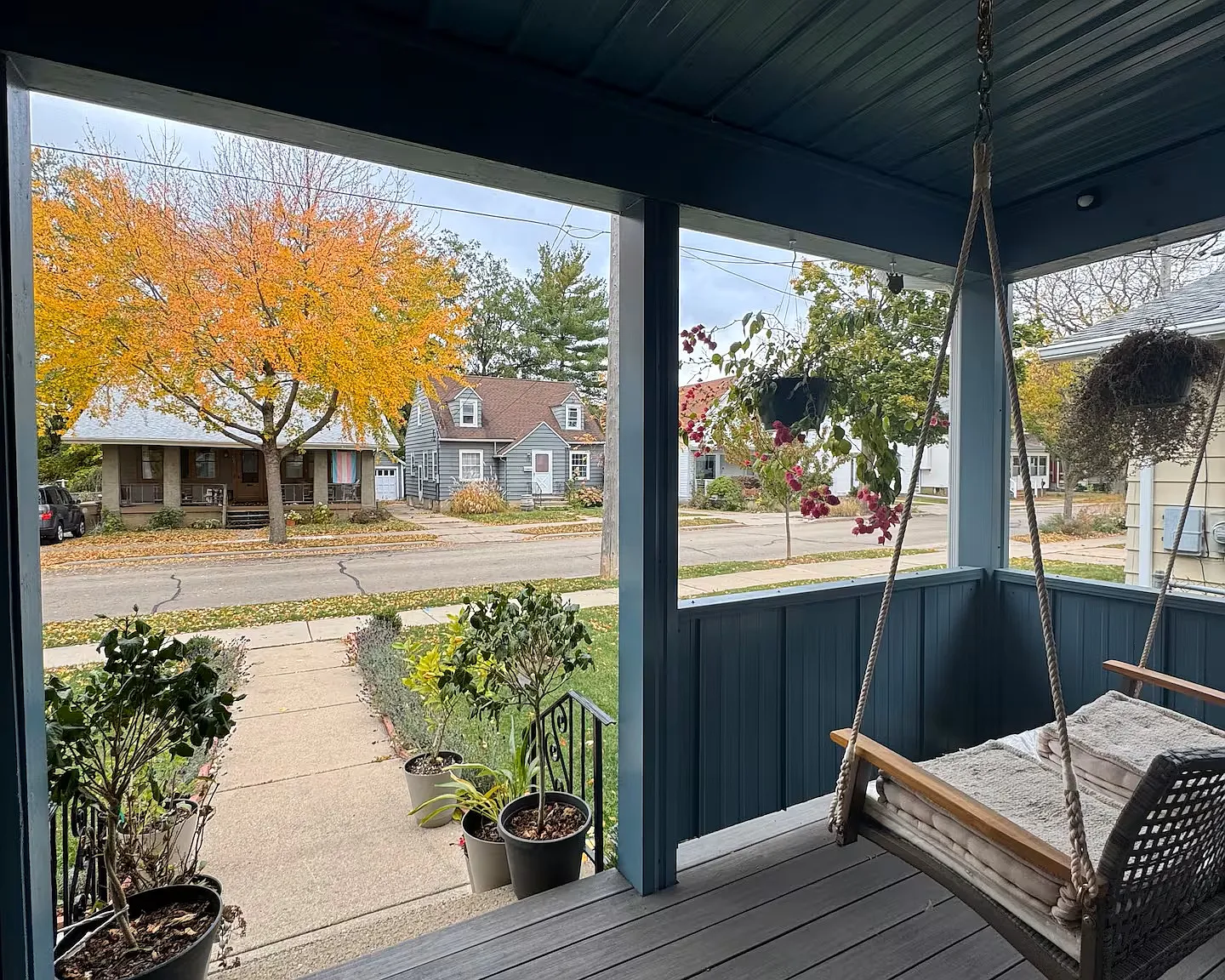 2 bed, 1829 sqft, $3,000 — Photo 2