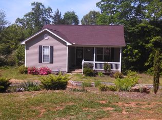 146 Cooper Lake Rd, Simpsonville, SC 29681