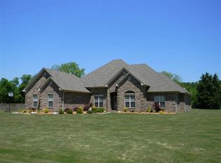 24 Place Ln, Greenbrier, AR 72058