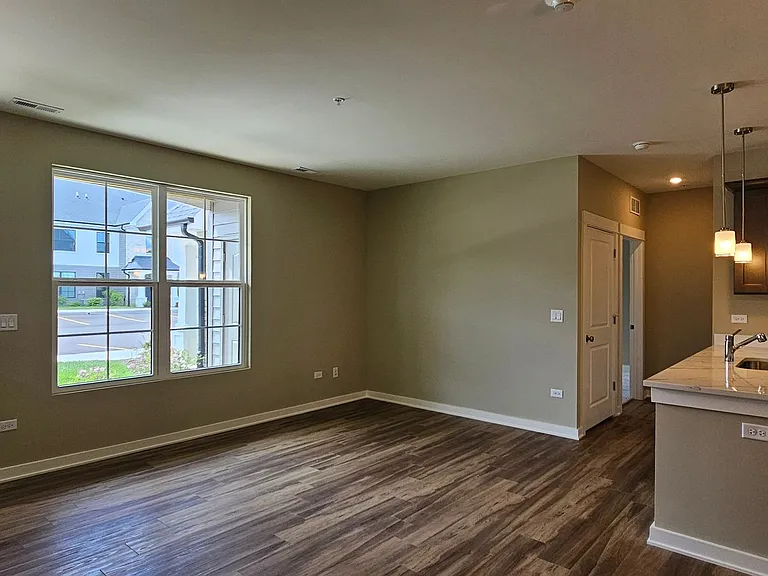 402-432 Timber Pointe Dr — Photo 7