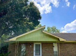 6260 Bedford Dr, Beaumont, TX 77708