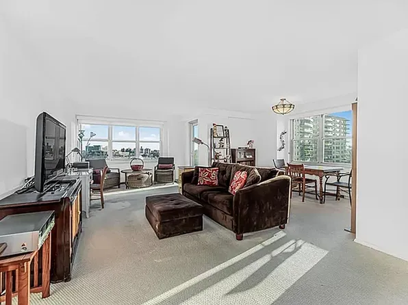 555 Kappock St APT 10P, Bronx, NY 10463