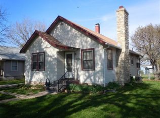 1226 Chestnut St, Emporia, KS 66801