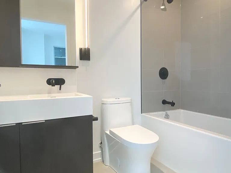 127 Broadway Ave #2009 — Photo 13