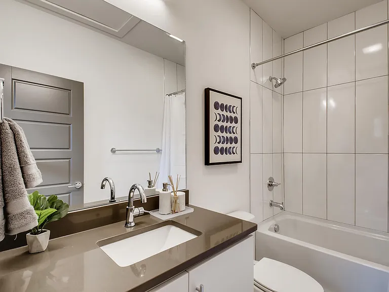2708C Larmon Dr — Photo 22