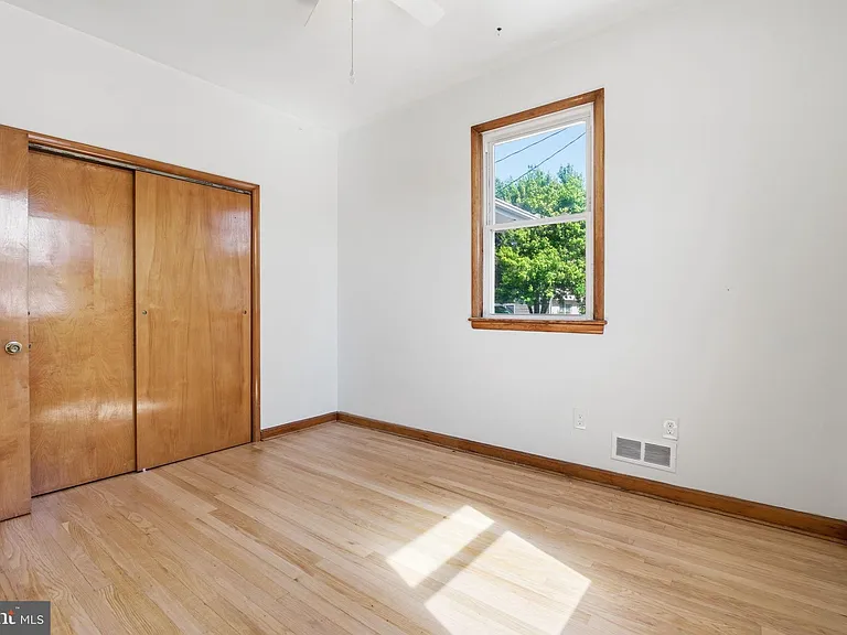 2301 Bayside Dr — Photo 18