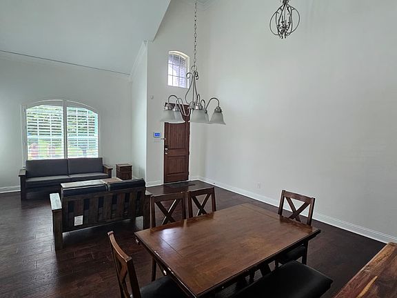 3rd image of 3613 Glenhome Dr