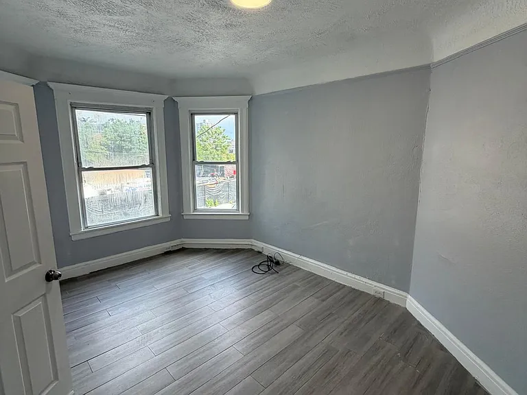 71 S 9th St #2 — Photo 9