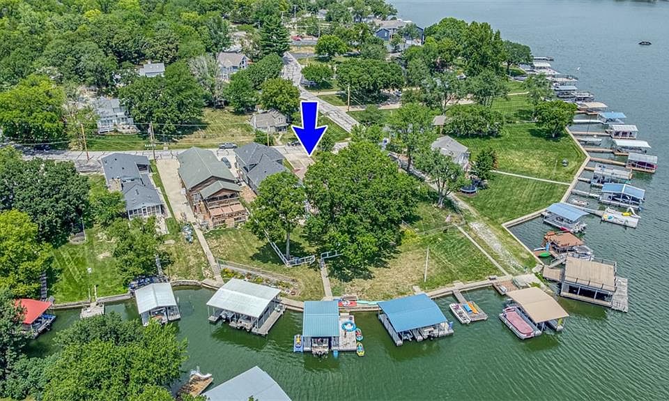 1st image of 9 N Lake Shore Dr