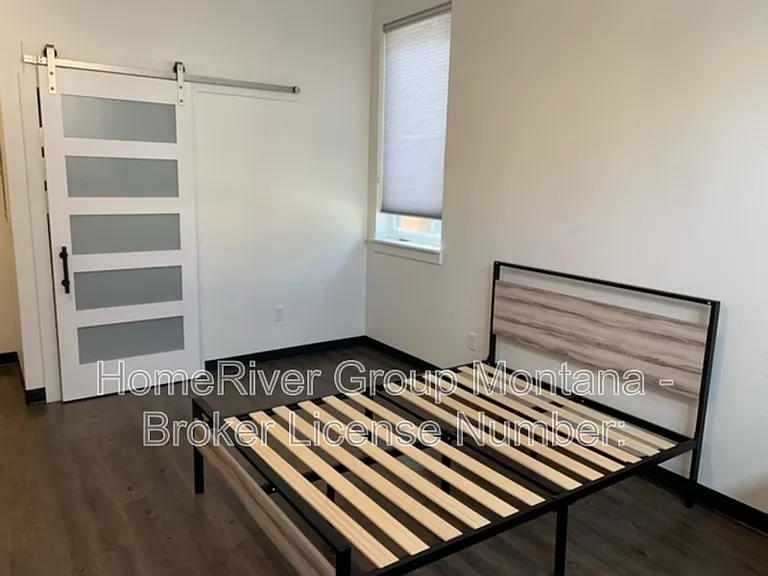 320 Clay St #103 — Photo 6