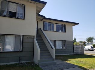 2902 Peppertree Ln #C, Costa Mesa, CA 92626