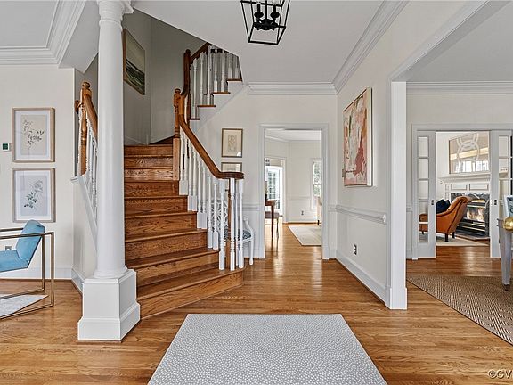 3rd image of 5620 Saint James Ct