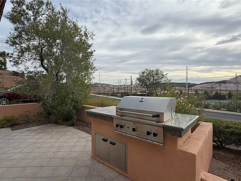 1274 Calcione Dr — Photo 33