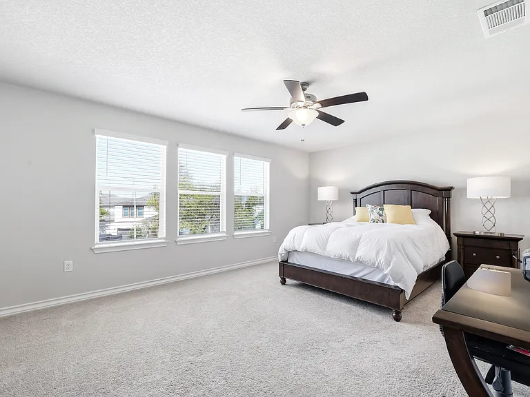 5602 Chestnut Xing — Photo 18