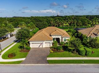 8121 Flax Dr, Sarasota, FL 34241