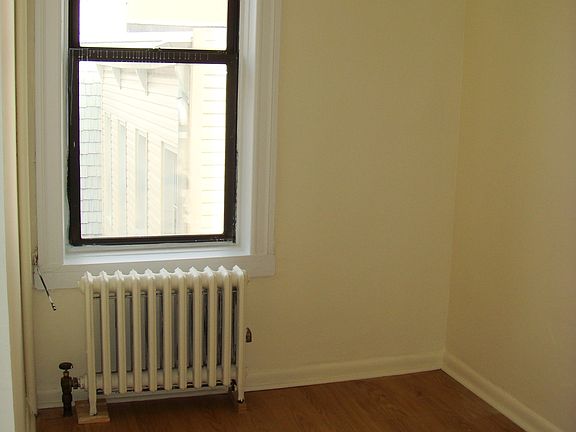 3rd image of 3611 28th Ave APT 21