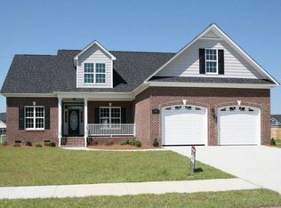 375 Cheswick Dr, Raeford, NC 28376