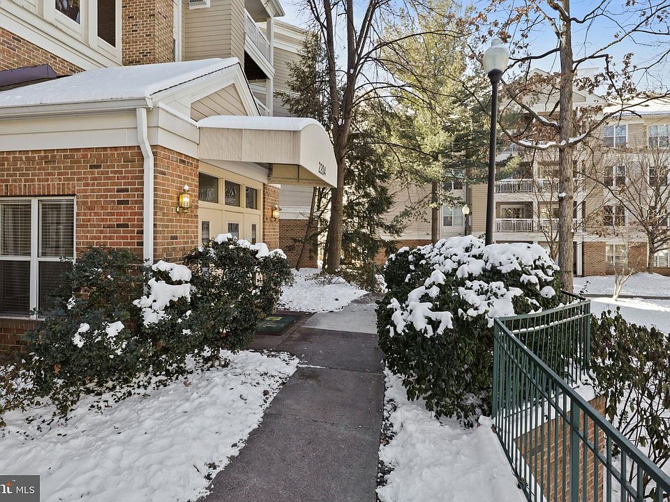 1st image of 2204 Westcourt Ln APT 119