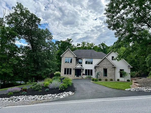 301 Bristol Ln, Hollidaysburg, PA 16648