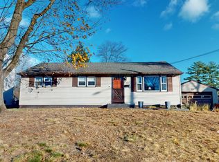 15 Sidor Dr, Enfield, CT 06082