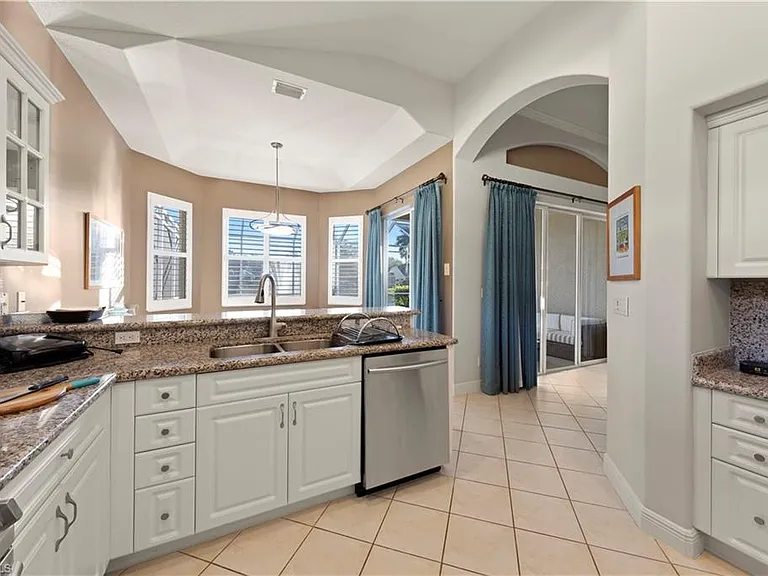 8066 Tauren Ct — Photo 14