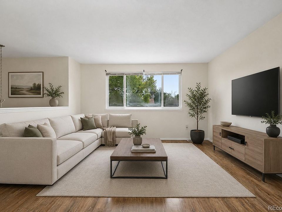 1st image of 1431 S King Court