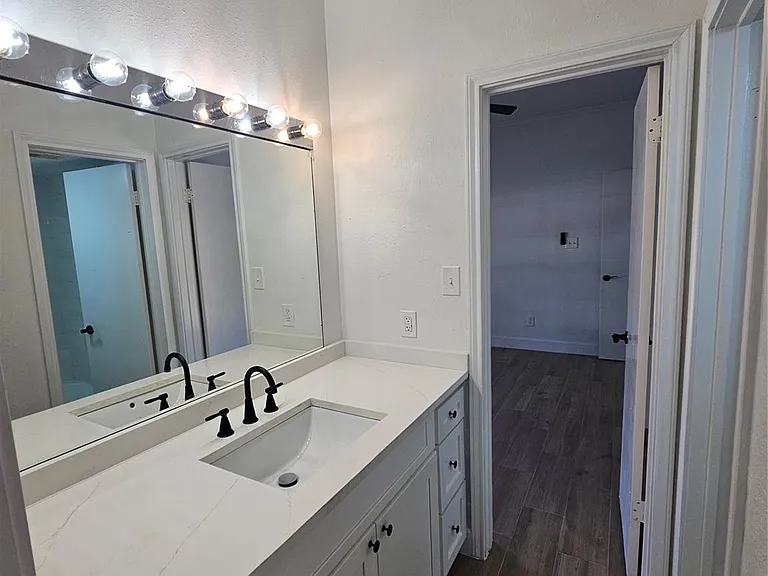 2626 Holly Hall St #601 — Photo 8